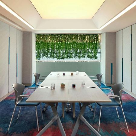 Aloft Bali Kuta at Beachwalk Exterior foto